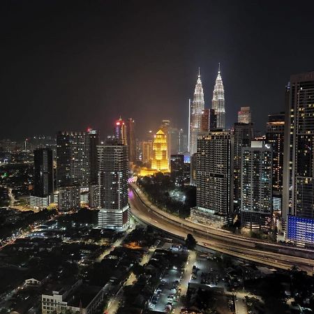 Colony Residence Klcc By Homebrickz Kuala Lumpur Exterior photo