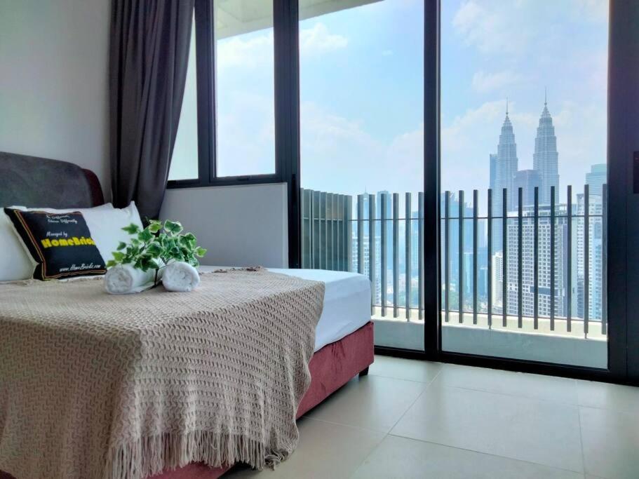 Colony Residence Klcc By Homebrickz Kuala Lumpur Exterior photo